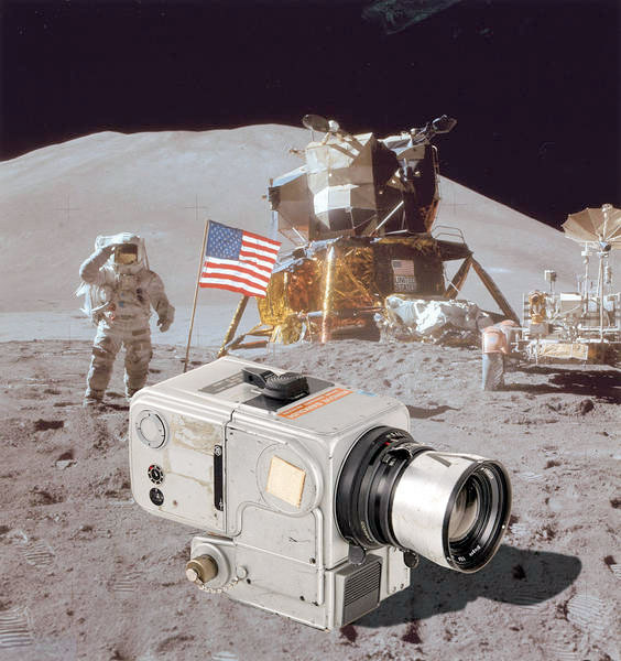 NASA Moon Camera Claimed to Be Used by Apollo Astronaut Up for Auction